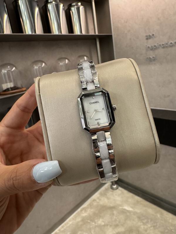 Chanel 21X26mm 40 (35)