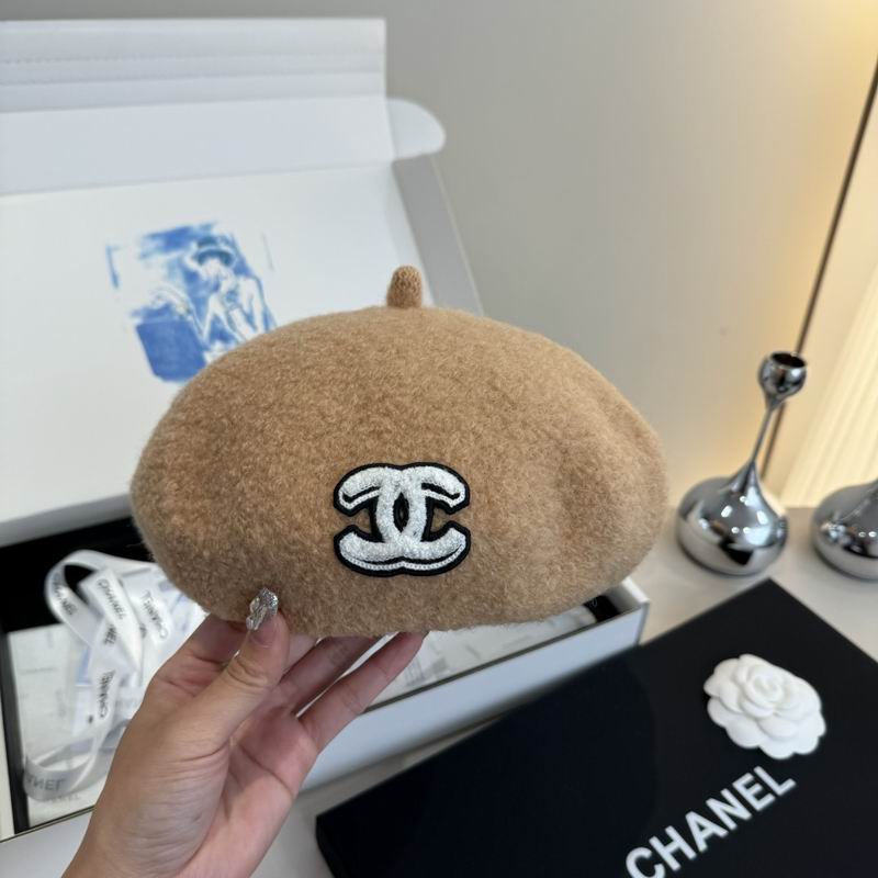 Chanel Beret (200)