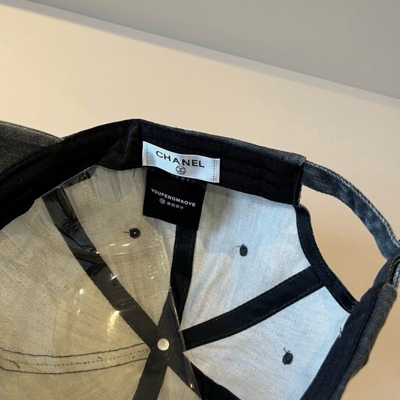 Chanel Cap (550)