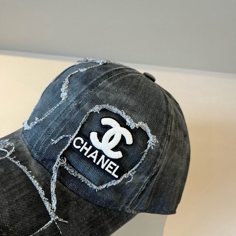 Chanel Cap (555)