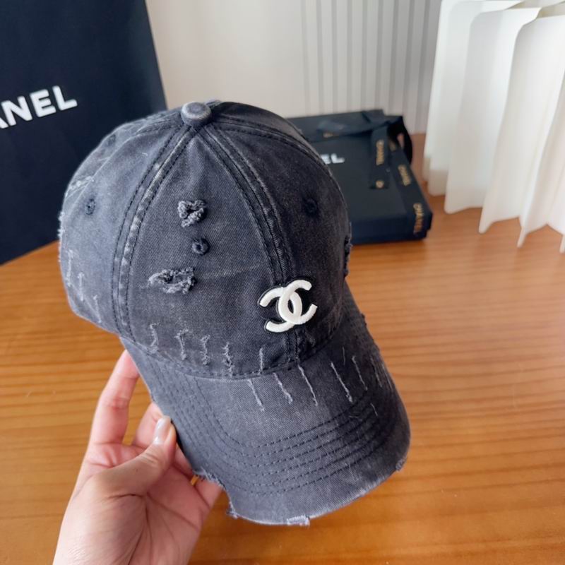 Chanel Cap (677)