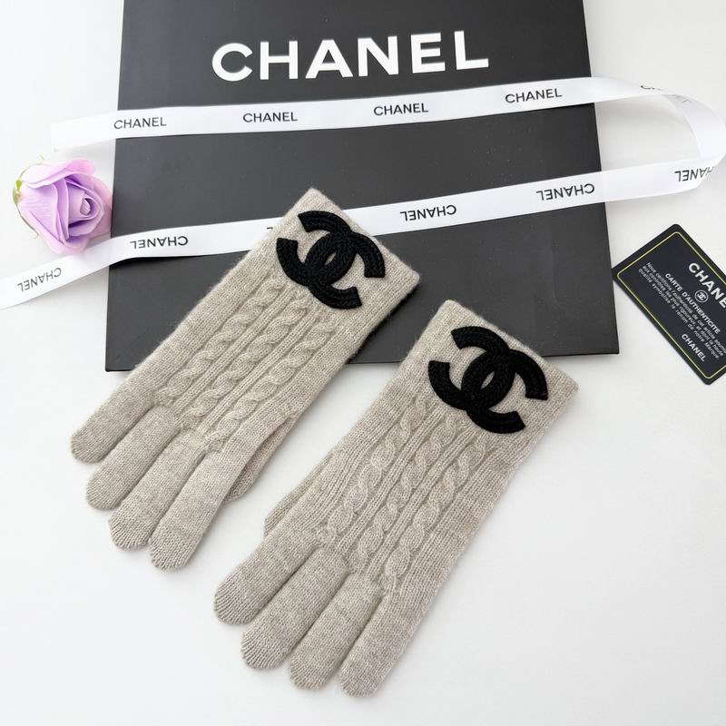 Chanel Gloves 15 (33)