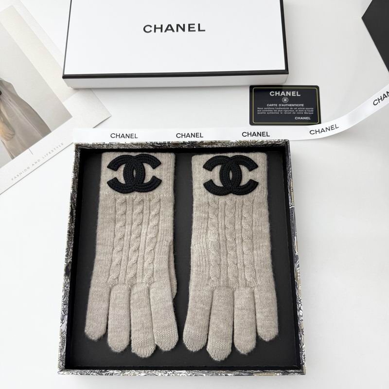 Chanel Gloves 15 (35)