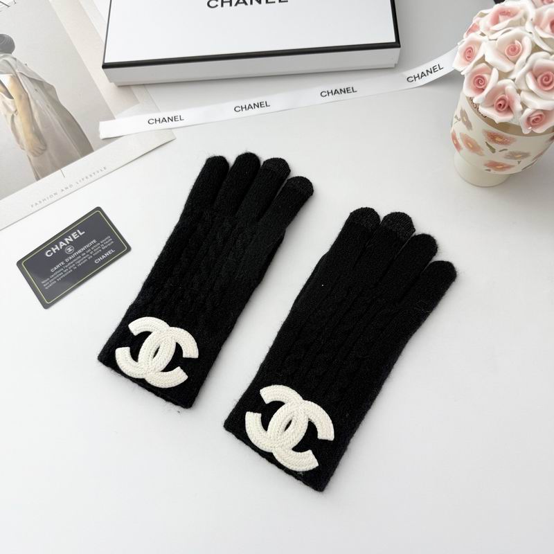 Chanel Gloves 15 (43)