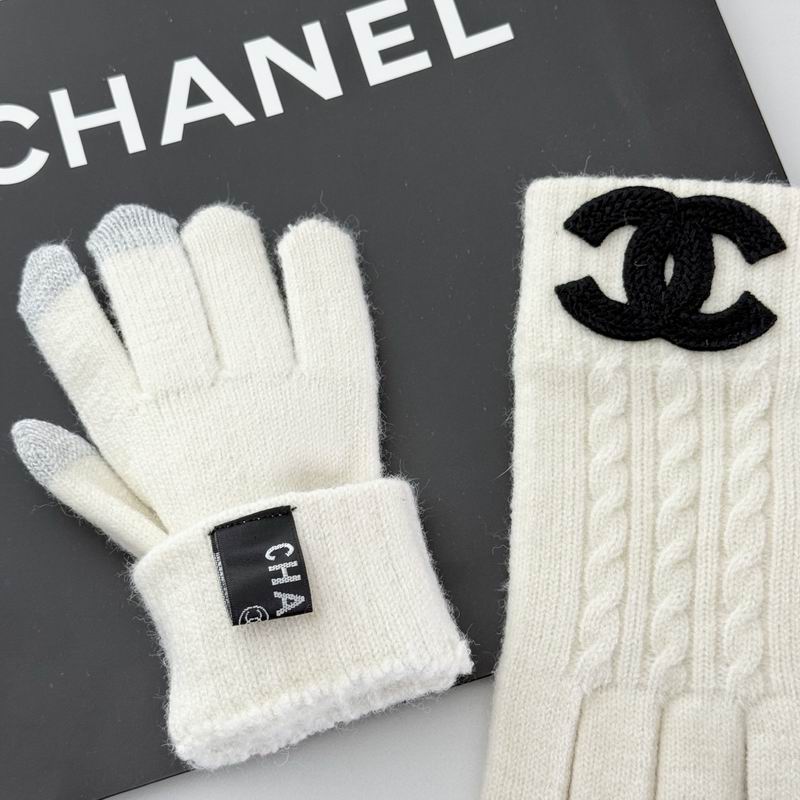 Chanel Gloves 15 (47)