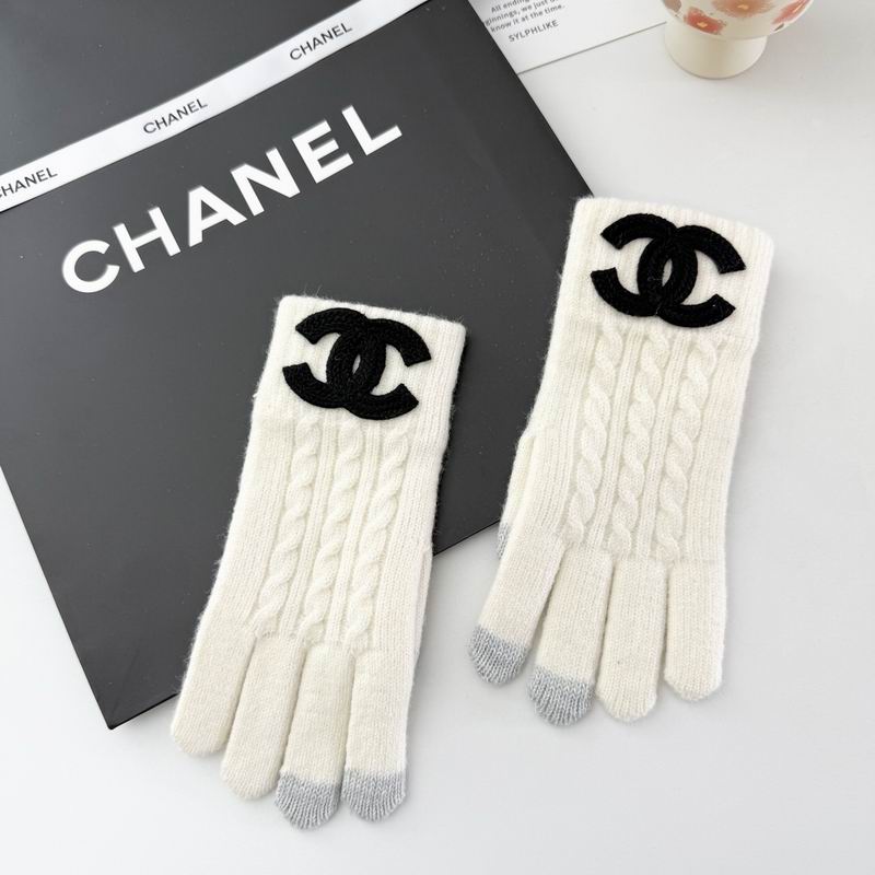 Chanel Gloves 15 (49)