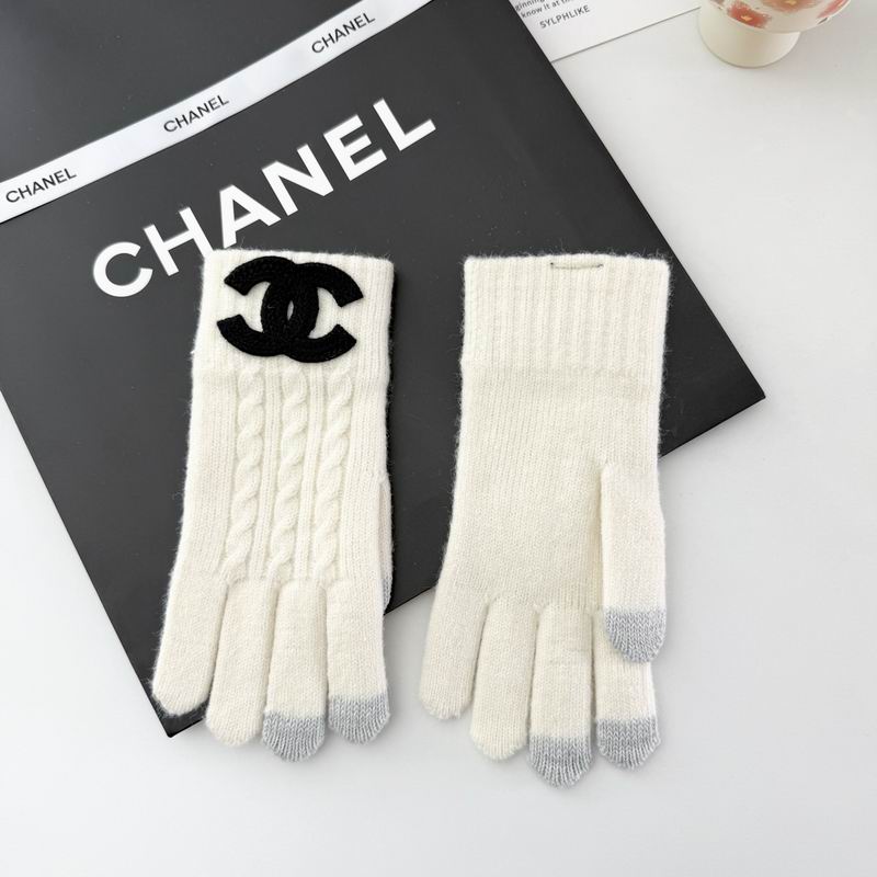 Chanel Gloves 15 (50)