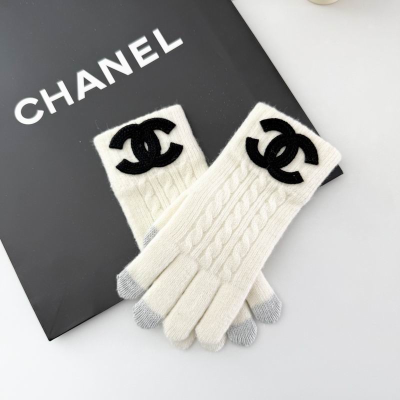 Chanel Gloves 15 (51)