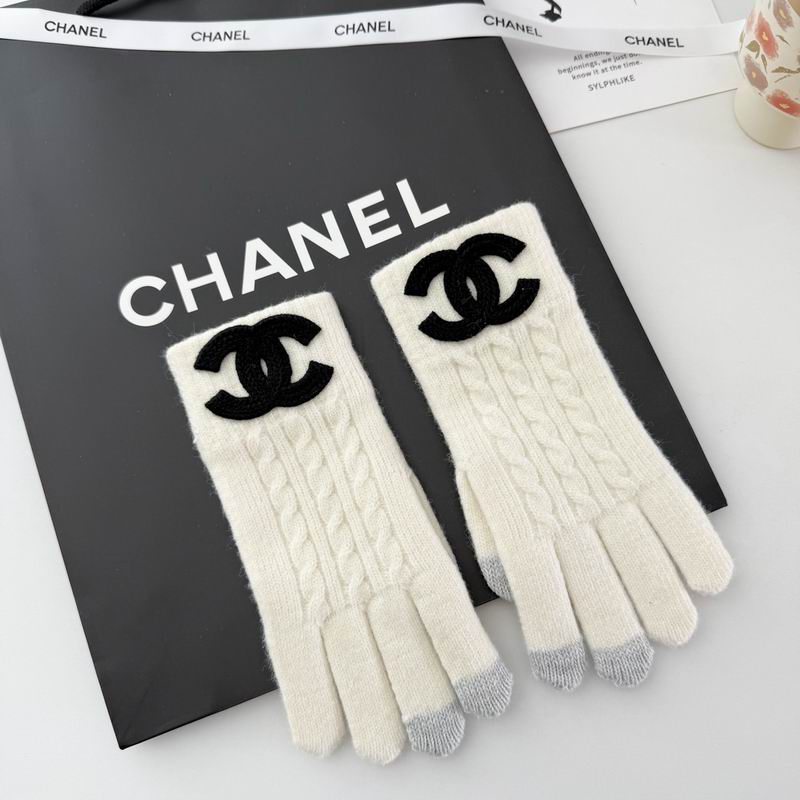 Chanel Gloves 15 (53)