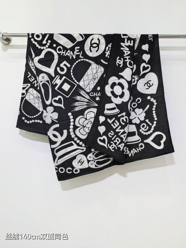 Chanel Scarf 140X140cm 70%羊绒30%真丝 E18 (12)