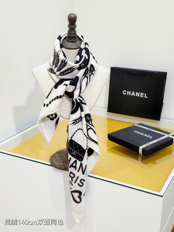 Chanel Scarf 140X140cm 70%羊绒30%真丝 E18 (2)