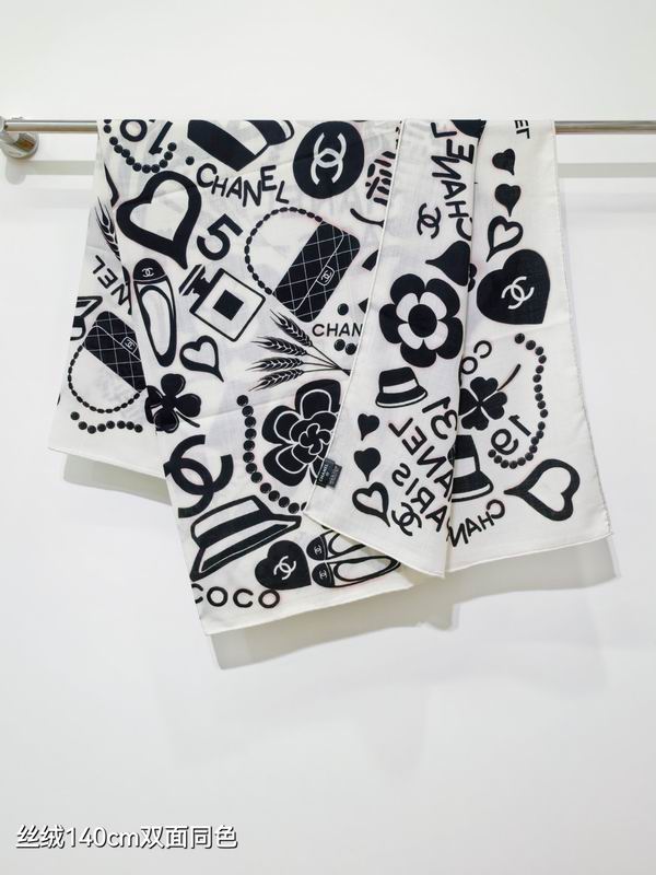 Chanel Scarf 140X140cm 70%羊绒30%真丝 E18 (3)