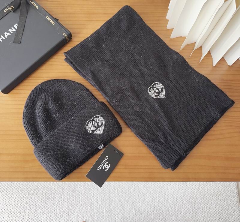 Chanel Scarf Hat (80)