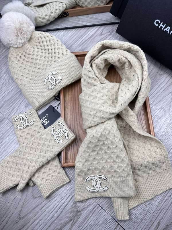 Chanel Scarf Hat Gloves hm (4)