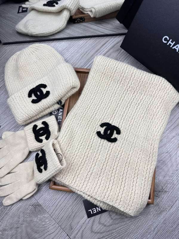 Chanel Scarf Hat Gloves hm (70)