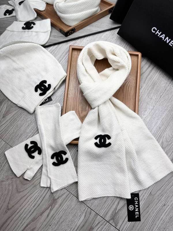 Chanel Scarf Hat Gloves hm (81)