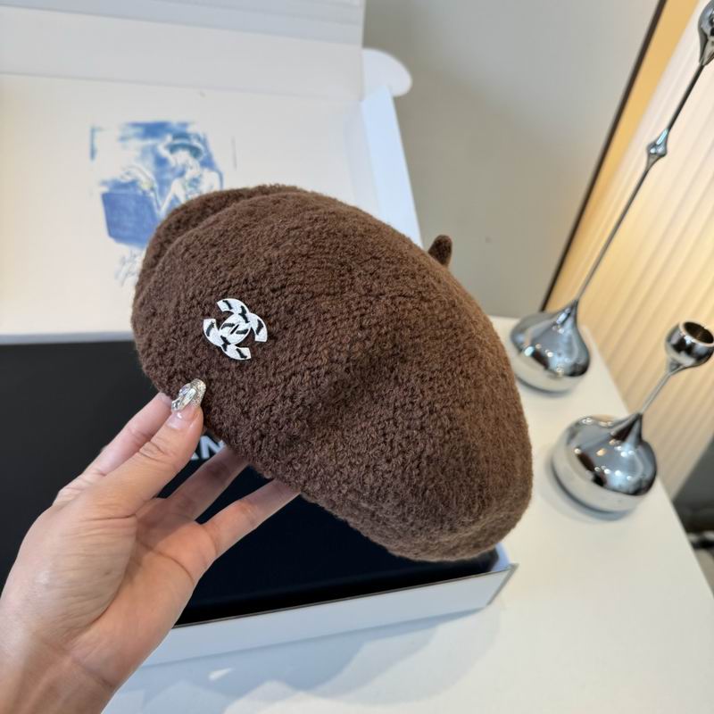 Chanel beret (96)