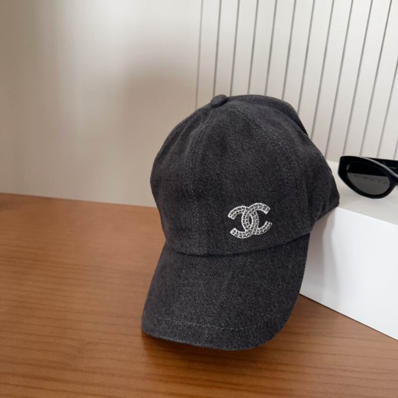 Chanel cap (1325)