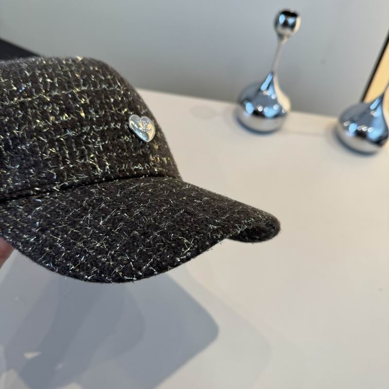 Chanel cap (511)
