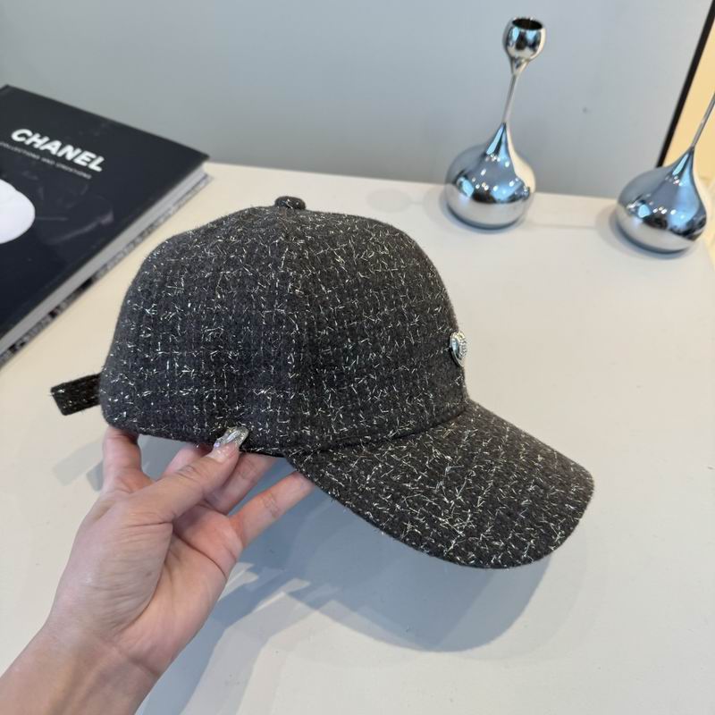 Chanel cap (512)