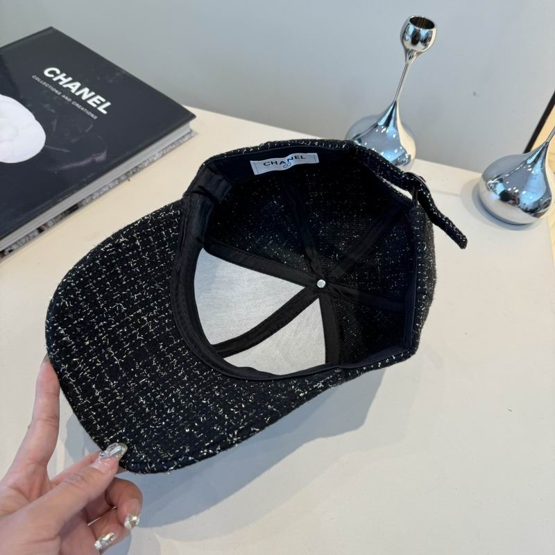 Chanel cap (518)