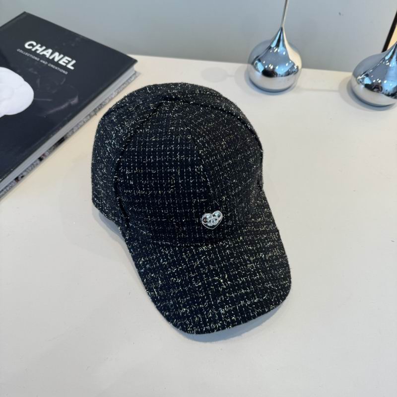 Chanel cap (520)