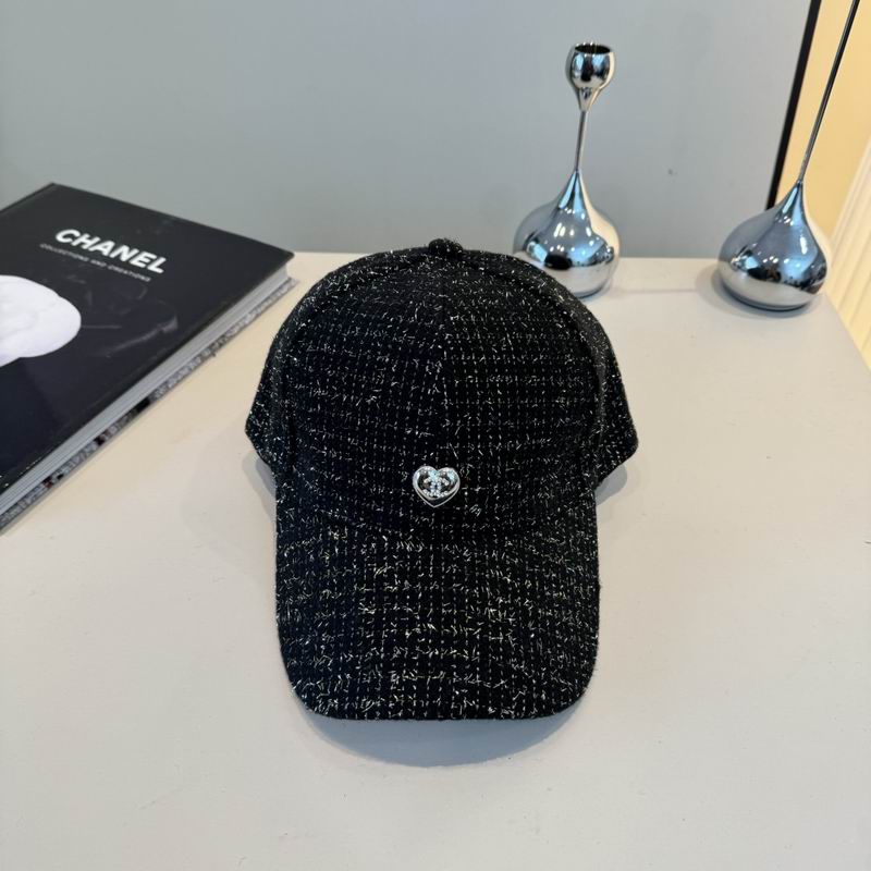 Chanel cap (525)
