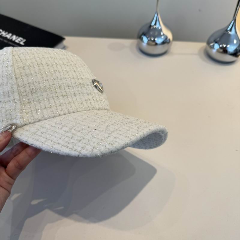 Chanel cap (530)