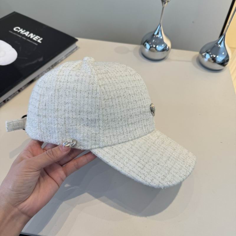 Chanel cap (531)