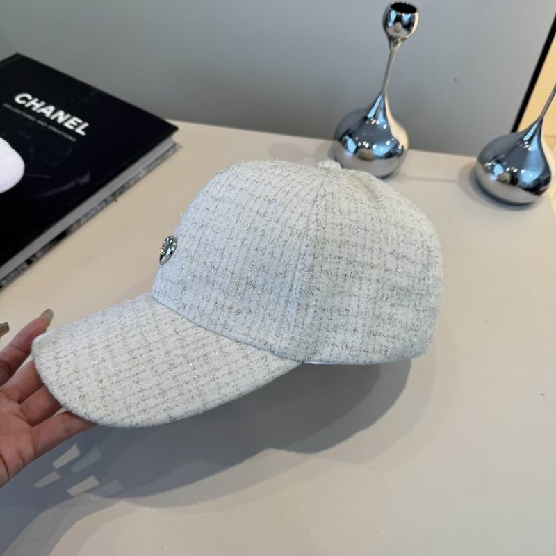 Chanel cap (532)
