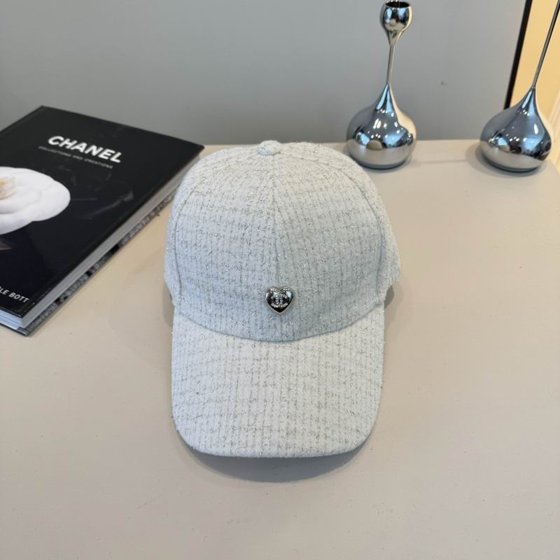 Chanel cap (535)