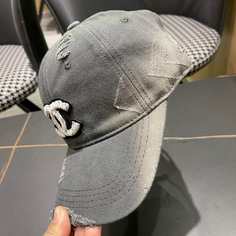 Chanel cap (590)