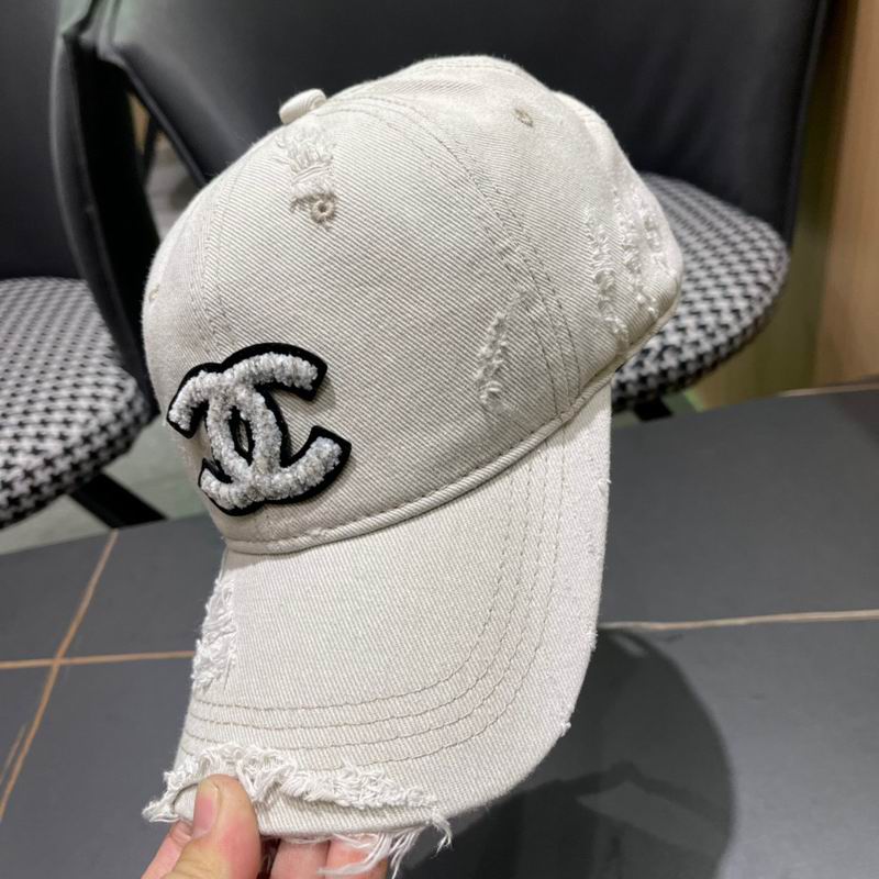 Chanel cap (600)