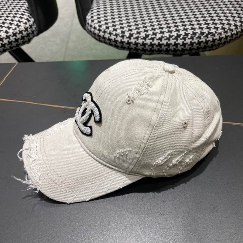 Chanel cap (603)