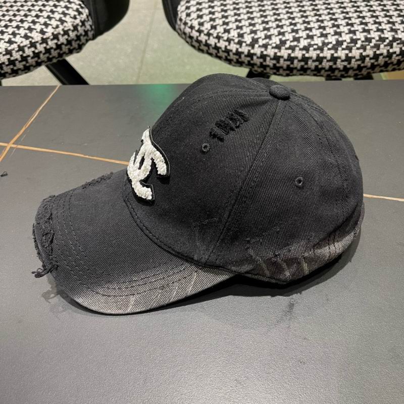 Chanel cap (613)