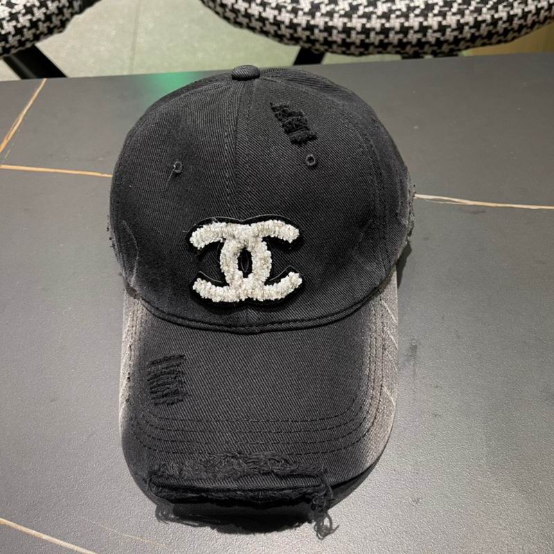 Chanel cap (615)