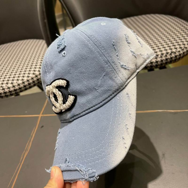 Chanel cap (620)