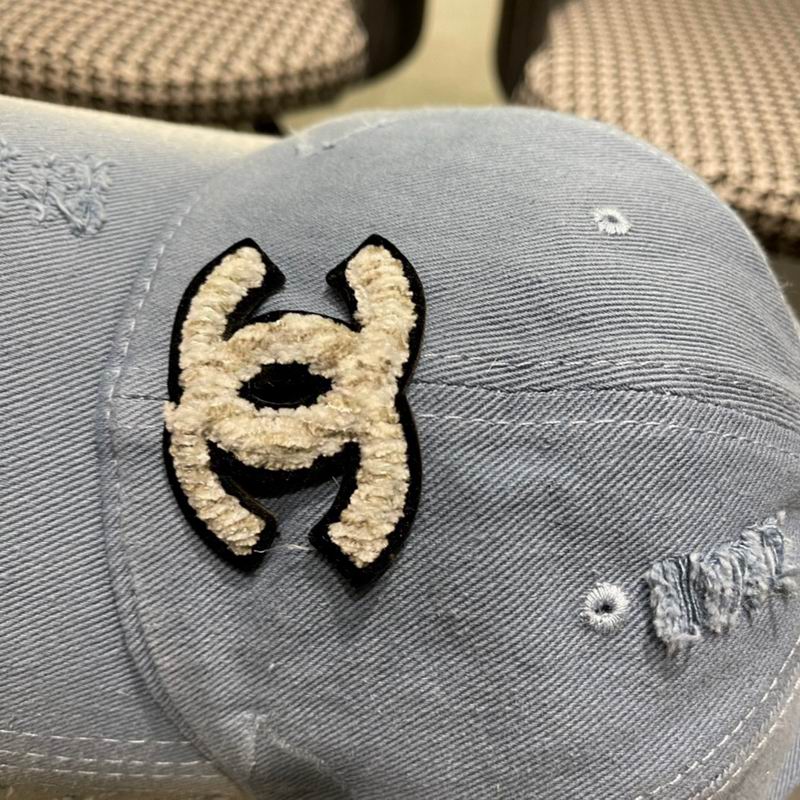 Chanel cap (621)