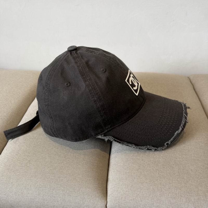 Chanel cap (767)