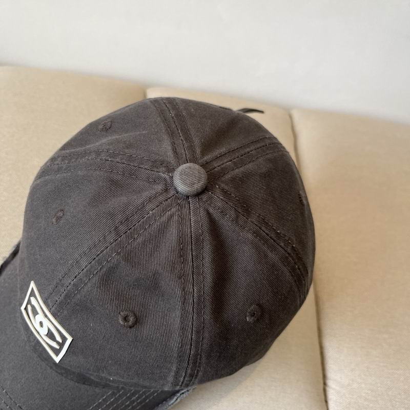 Chanel cap (770)