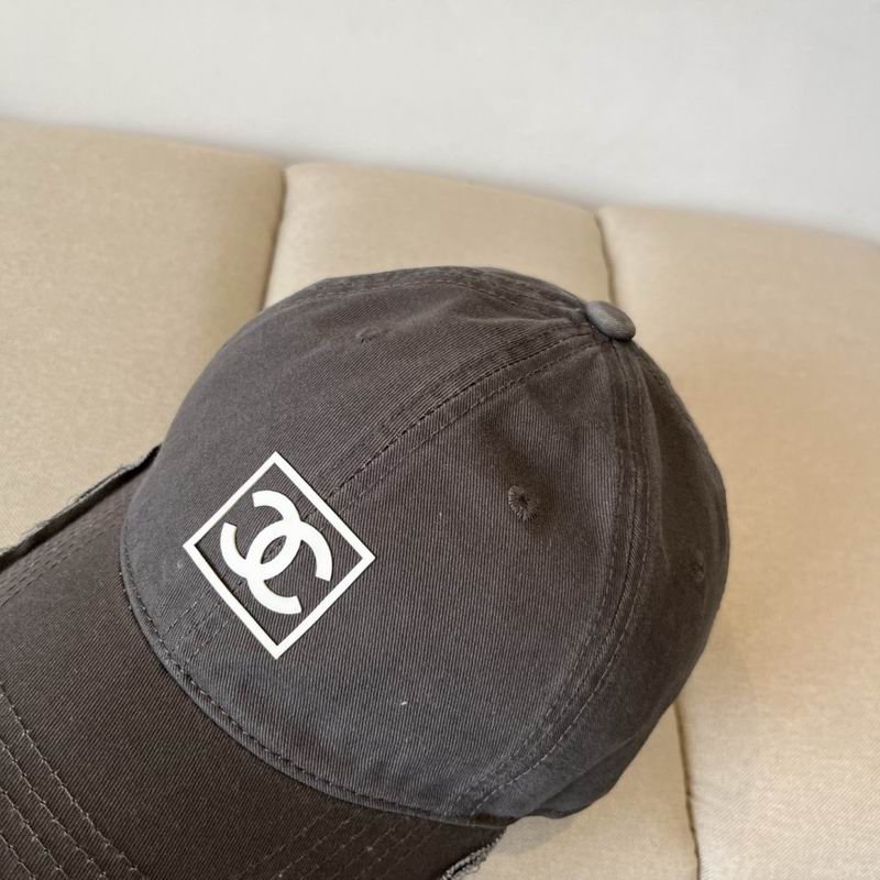 Chanel cap (771)