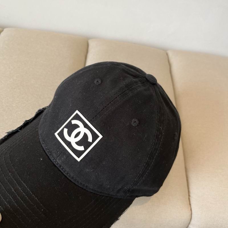 Chanel cap (779)