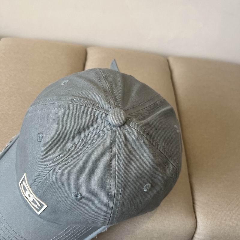 Chanel cap (787)
