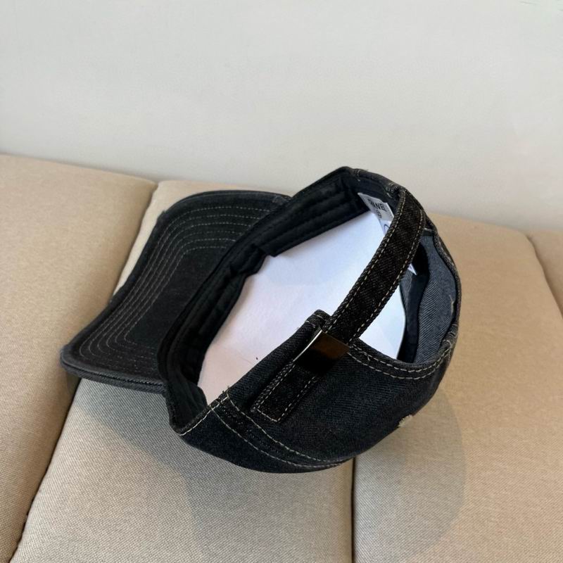 Chanel cap (791)