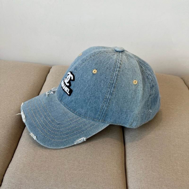 Chanel cap (813)
