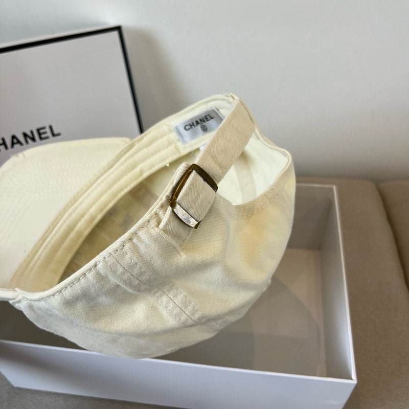 Chanel cap (819)