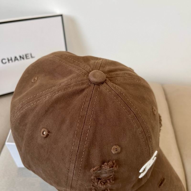 Chanel cap (828)