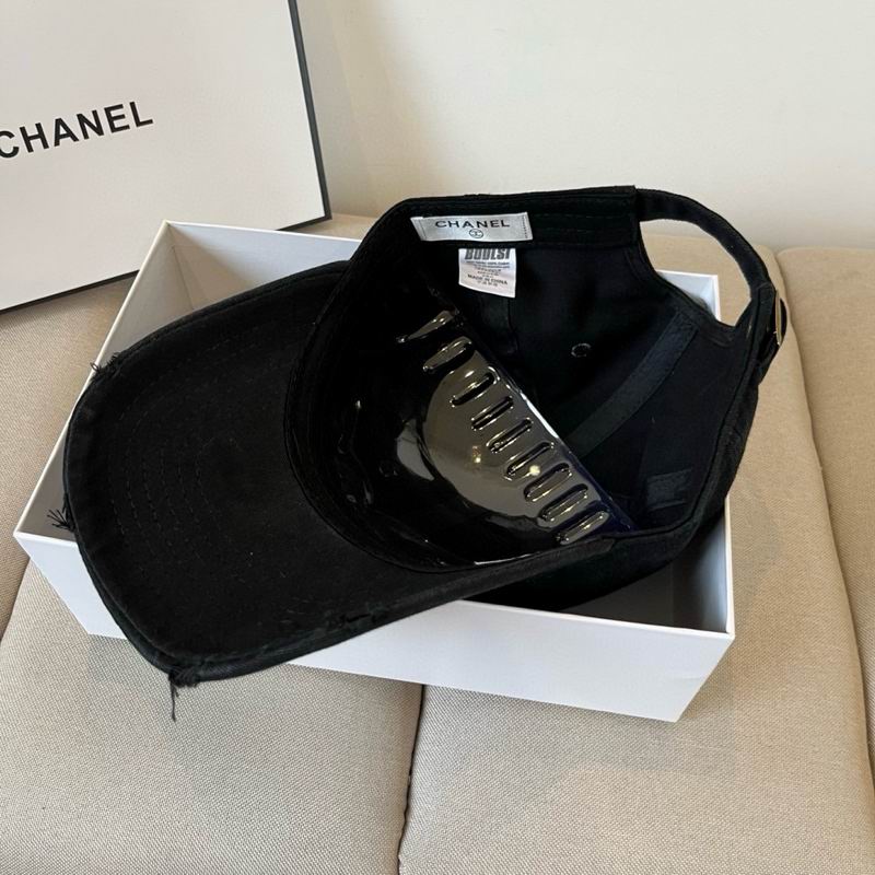 Chanel cap (844)