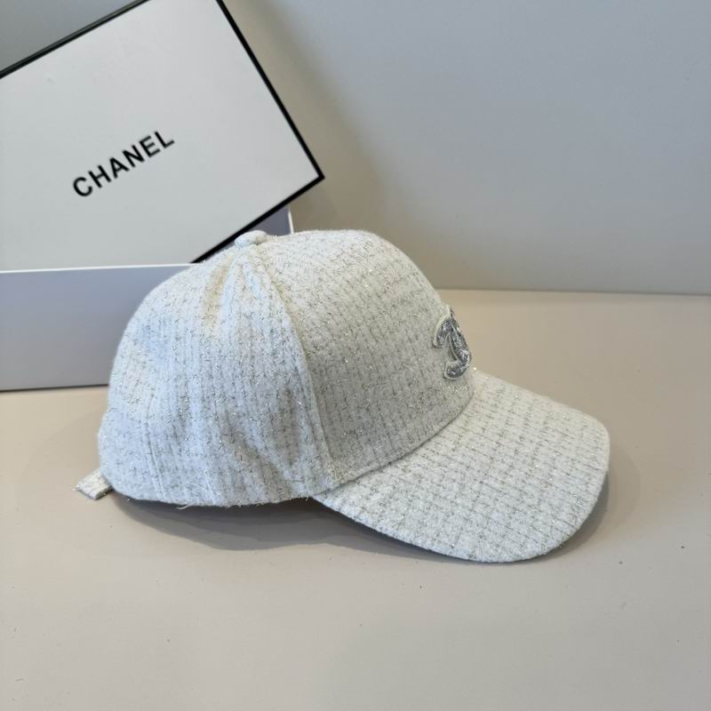 Chanel cap (885)