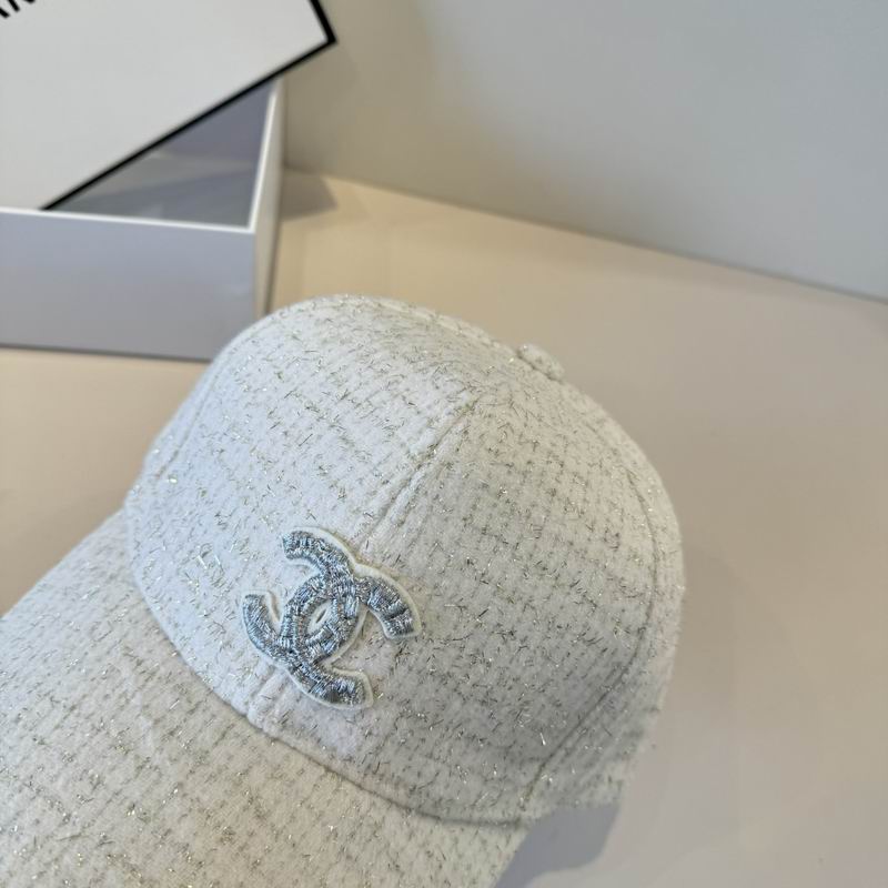 Chanel cap (887)